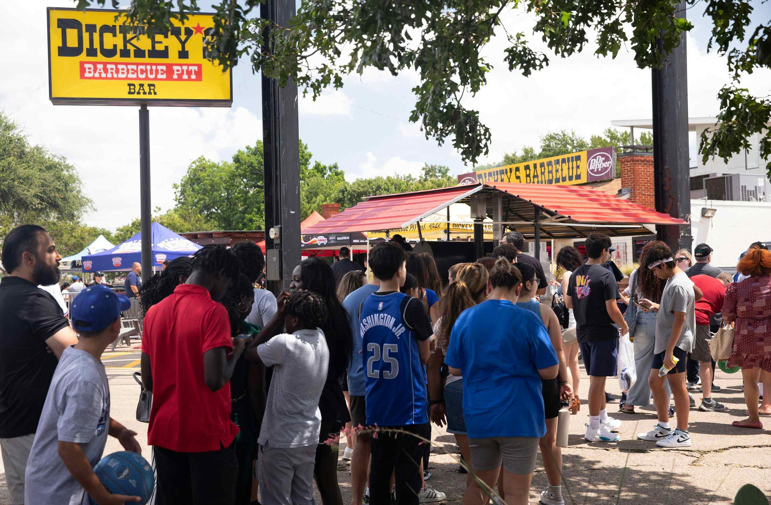 Dickey’s Barbecue and PJ Washington Teamed Up for Winning Event